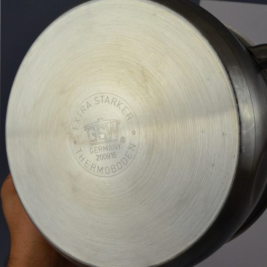 The same pot after cleaning with DeKARBA